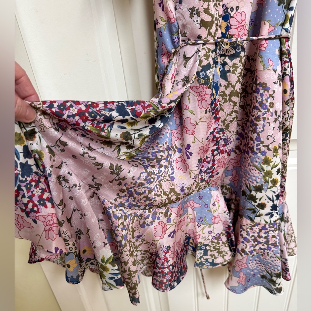 Ted Baker Lalu Urban Printed Fluted Hem Mini Pastel Floral Dress. Ted 2 (US 6) - Picture 5 of 10